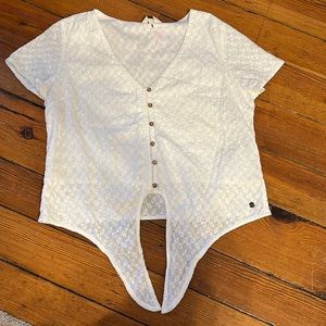 New Roxy white crop top tied size small top